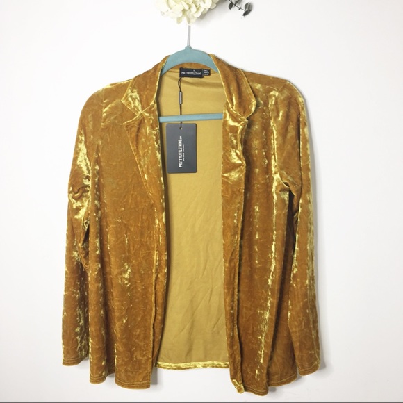 PrettyLittleThing Jackets & Blazers - NWT Pretty Little Thing Crushed Velvet Blazer